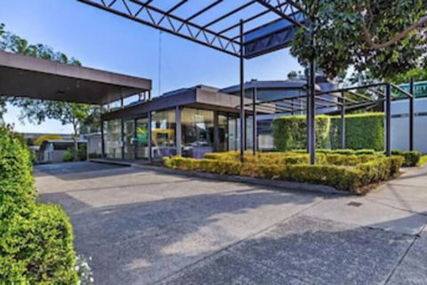 Beaumont Kew - Dalby Accommodation 0