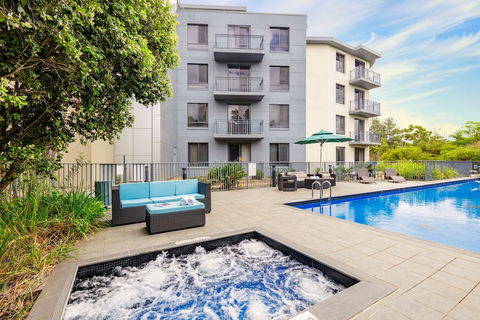 Oaks Sydney North Ryde Suites - Dalby Accommodation 1