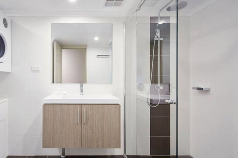 Pinnacle Apartments - Dalby Accommodation 5