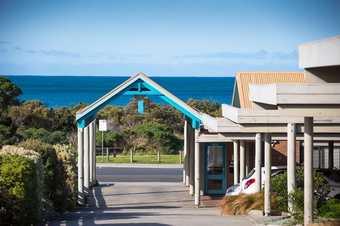 Beachfront Motel - Dalby Accommodation 2
