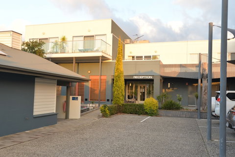 Captains At The Bay - Dalby Accommodation 5