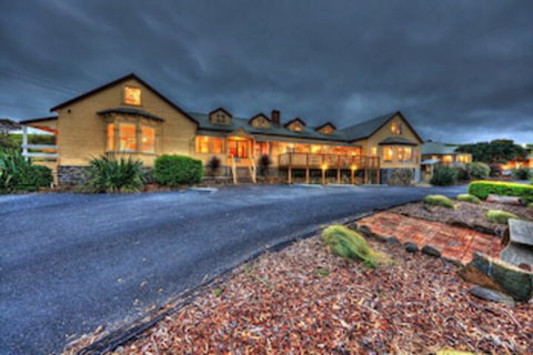 Stanley Seaview Inn - Dalby Accommodation 0