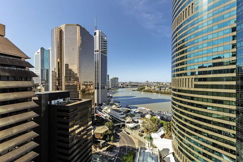 Oaks Brisbane On Felix Suites - Dalby Accommodation 6