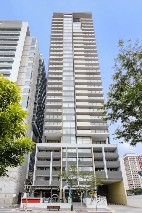 Oaks Brisbane On Margaret Suites - Dalby Accommodation 0