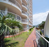 Beachcomber International Resort - Dalby Accommodation