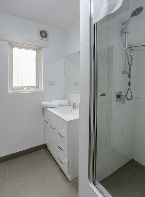 Albert Heights Serviced Apartments - Dalby Accommodation 2