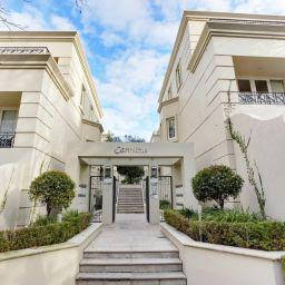 Caroline Serviced Apartments South Yarra - Dalby Accommodation 3