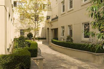 Caroline Serviced Apartments South Yarra - Dalby Accommodation 0