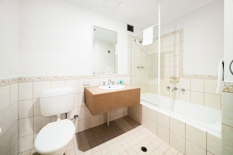 All Suites Perth - Dalby Accommodation 3