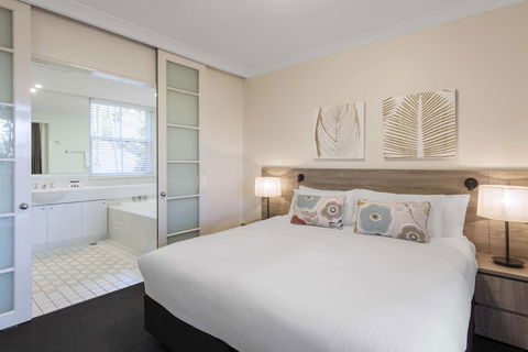 Oaks Cypress Lakes Resort - Dalby Accommodation 6