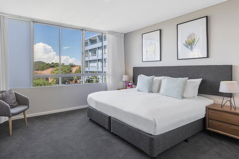 Oaks Nelson Bay Lure Suites - Dalby Accommodation 2
