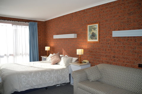 Whalers Rest Motor Inn - Dalby Accommodation 4