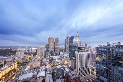 Oaks Melbourne On Lonsdale Suites - Dalby Accommodation 3