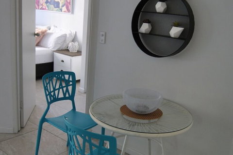 Budds Beach Apartments - Dalby Accommodation 6
