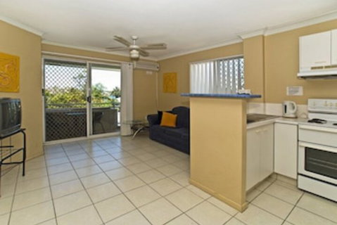 Budds Beach Apartments - Dalby Accommodation 3