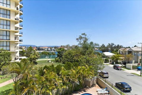 Budds Beach Apartments - Dalby Accommodation 1