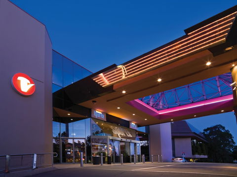 Travelodge Hotel Bankstown Sydney - Dalby Accommodation 0