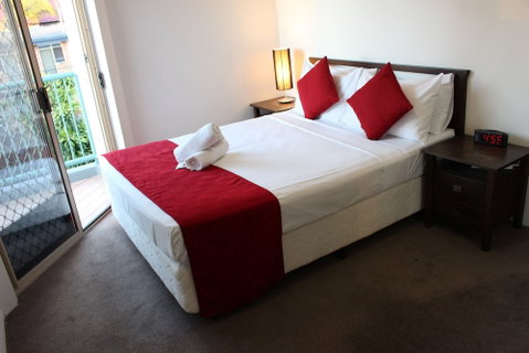 Surfers Riverside Apartments - Dalby Accommodation 2