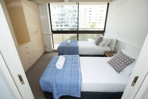 Imperial Surf Private Apartments - Dalby Accommodation 3