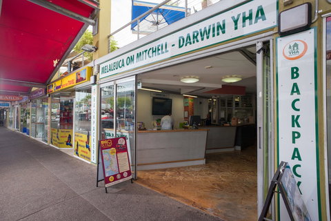 Darwin YHA Melaleuca On Mitchell - Dalby Accommodation 0