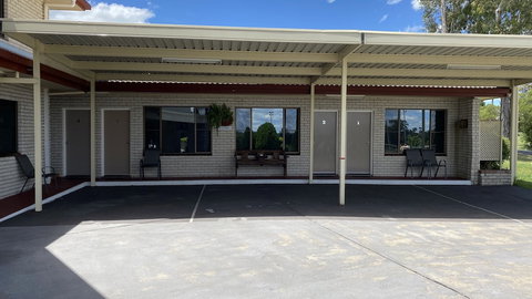 Sapphire City Motor Inn, Inverell - Dalby Accommodation 1