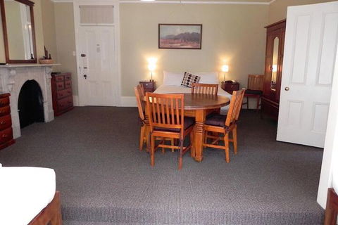 Moore Park Inn - Dalby Accommodation 6