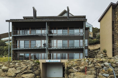 Alpine Woodsmoke - Dalby Accommodation 0