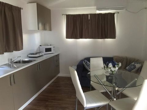 Oakridge Motel Tourist Park - Dalby Accommodation 6