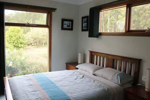 Eagles Roost Farmstay B & B - Dalby Accommodation 5