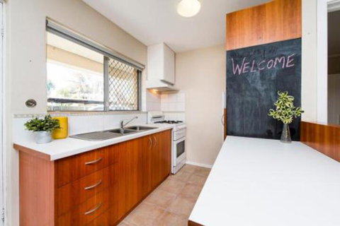 Townshend Rd - Dalby Accommodation 5