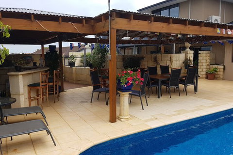 Ocean Reef Homestay - Dalby Accommodation 6