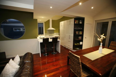 Aloha Beachfront - Dalby Accommodation 4