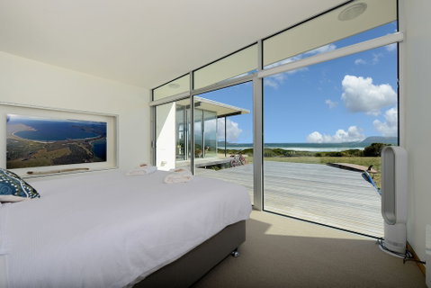 Cloudy Bay Beach House - Dalby Accommodation 6