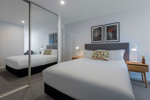 Oaks Melbourne Southbank Suites - Dalby Accommodation 5