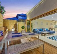 Sorrento Beach Manor - Dalby Accommodation