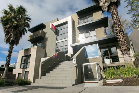 Comfy Kew Apartments - Dalby Accommodation 6