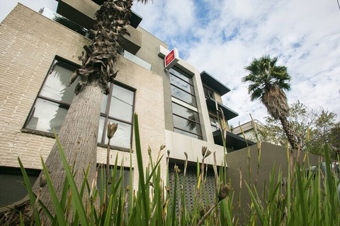 Comfy Kew Apartments - Dalby Accommodation 7