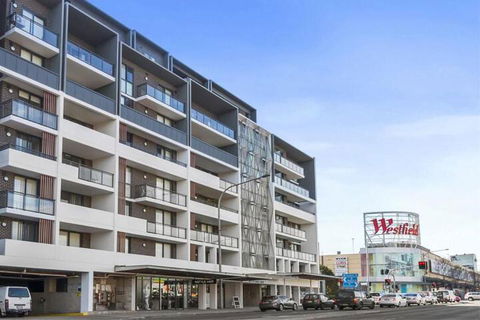 Astra Apartments Liverpool - Dalby Accommodation 5