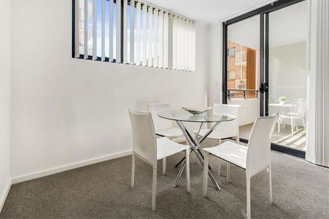 Astra Apartments Liverpool - Dalby Accommodation 3