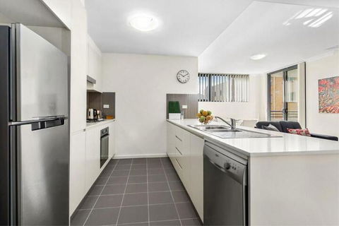 Astra Apartments Liverpool - Dalby Accommodation 6