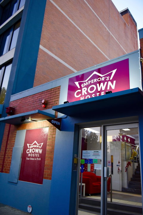 The Emperor's Crown Hostel - Dalby Accommodation 0