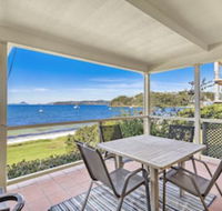 Tuscan Waterfront 1/213 Soldiers Point Road - Dalby Accommodation