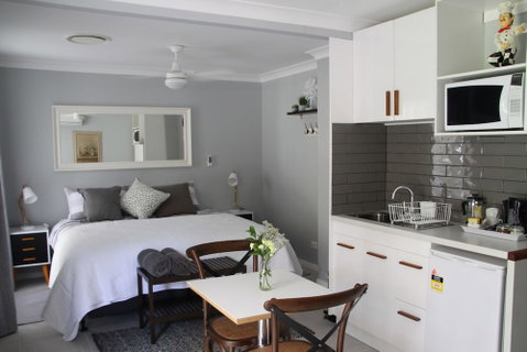 Paperbark Bed & Breakfast - Dalby Accommodation 4