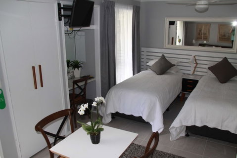 Paperbark Bed & Breakfast - Dalby Accommodation 1