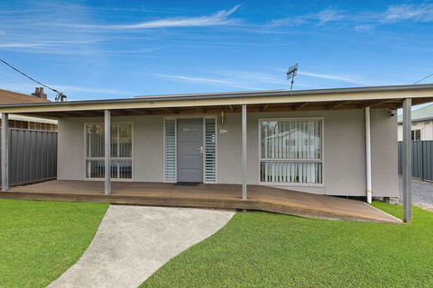 Oakland Cottage - Dalby Accommodation 1