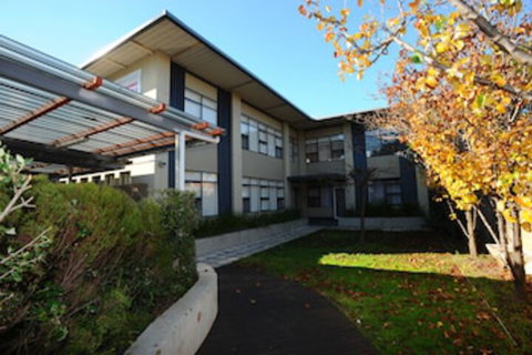 Glenelg Holiday Apartments-Ellis - Dalby Accommodation 0