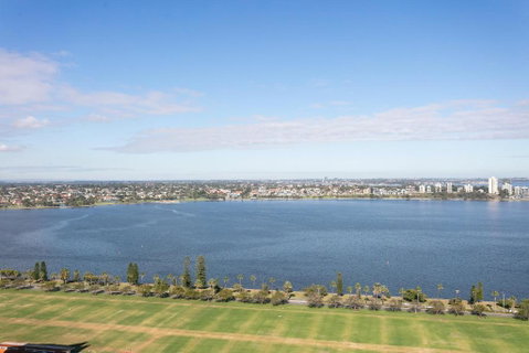 Astra Apartments Perth CBD - Dalby Accommodation 4