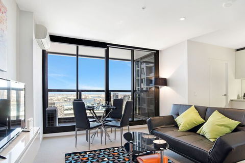 IFSuites (IFSTAYS) Upper West Side Apartment - Dalby Accommodation 2