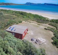 Cloudy Bay Cabin - Dalby Accommodation