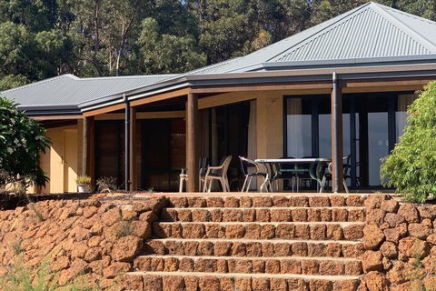 Rural Hideaway - Dalby Accommodation 1